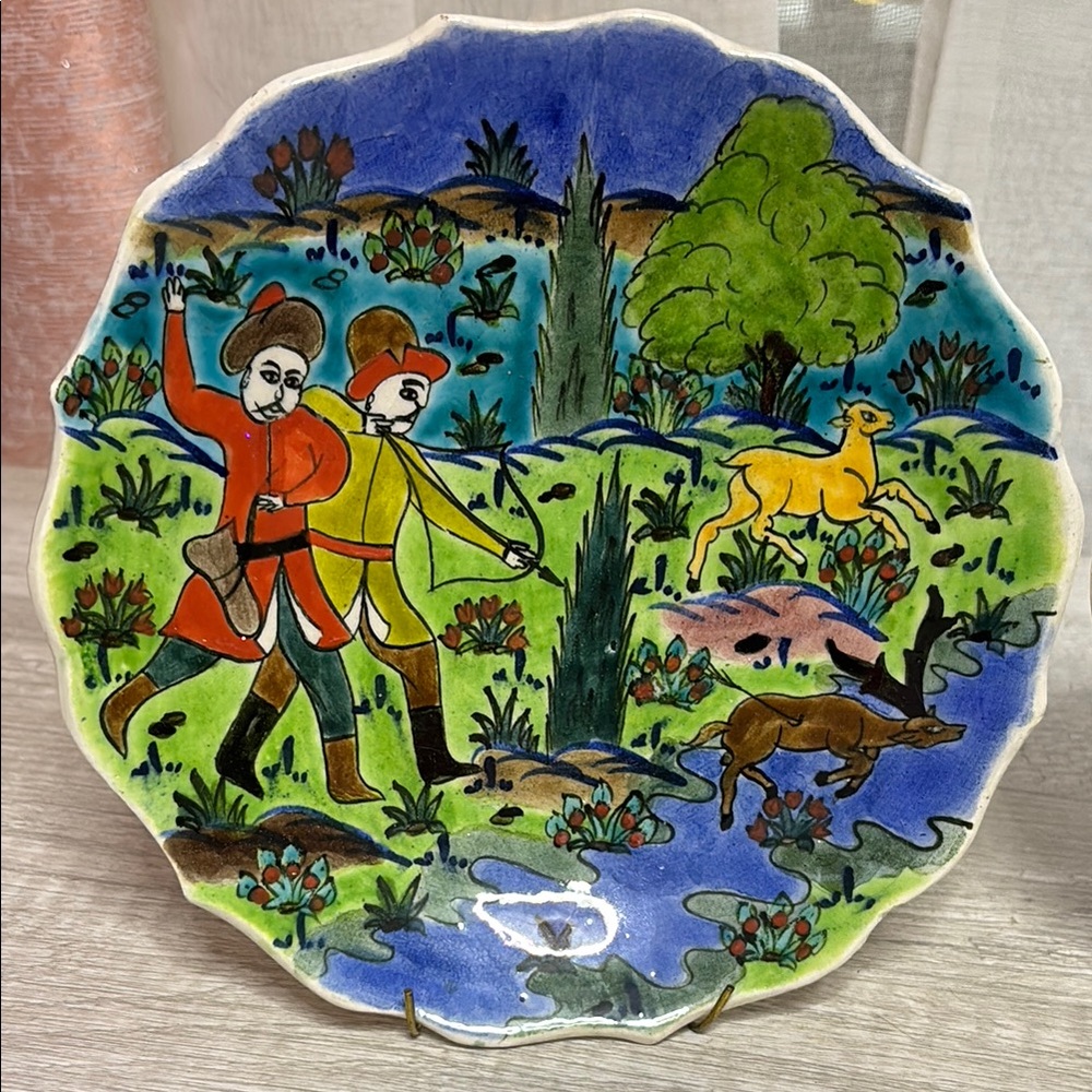 Colorful Decorative Plates with Hunting Scene - Picture 5 of 11